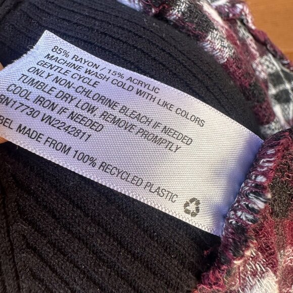 Knox Rose Red Flannel Tasseled Shawl Cardigan Size M - Picture 8 of 8